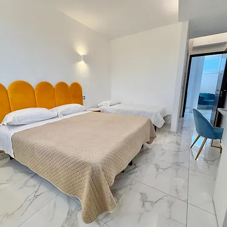 Konukevi Romano's Luxury Bari