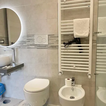 Konukevi Romano's Luxury