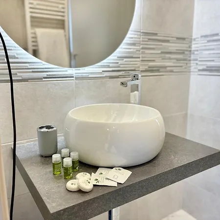 Romano's Luxury Konukevi *