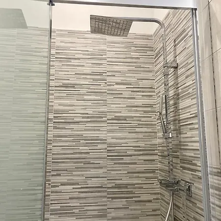 Dimora Prometeo בית הארחה 4*